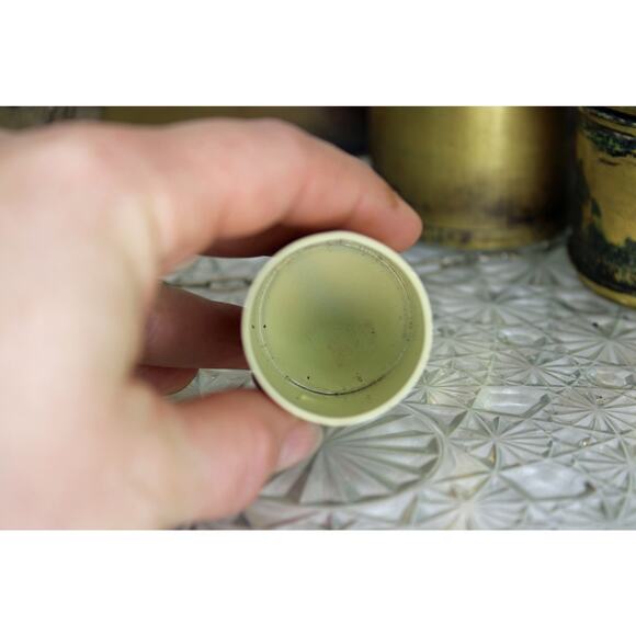 George Good Korea Enameled Metal Strawberry Toothpick Holder - Picture 5 of 6